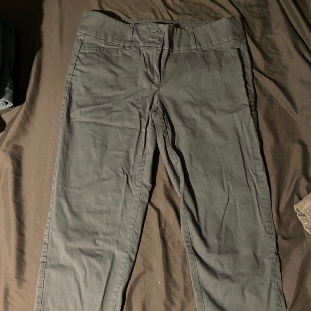 Capri pants